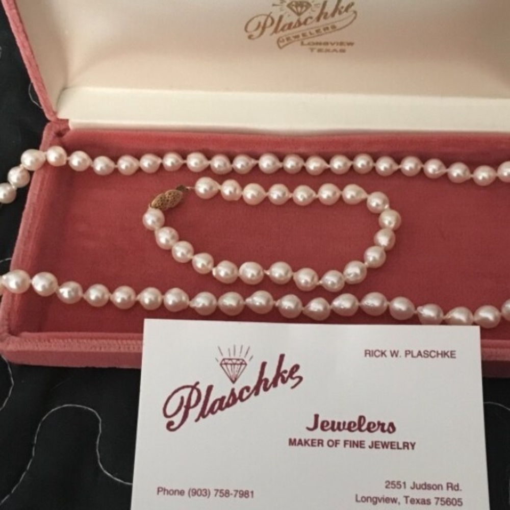 SOLD ~ Cultured Pearl Necklace & Bracelet